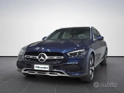 Usata Mercedes C220 Premium 200 CV (147 kW) 2022 Blu Station wagon