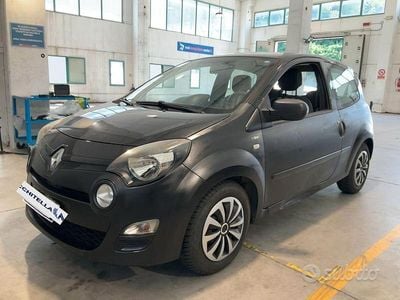 Usata Renault Twingo Night&Day 75 CV (55 kW) 2014 Grigio Utilitaria