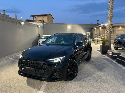 Usata Audi Q8 Ambiente 286 CV (210 kW) 2025 Nero SUV
