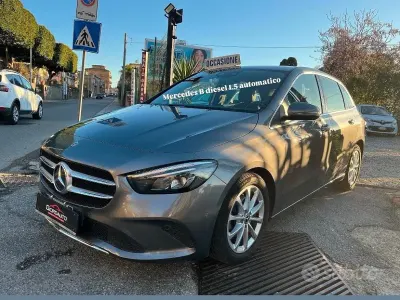 Usata Mercedes B180 Executive 116 CV (85 kW) 2019 Grigio Utilitaria