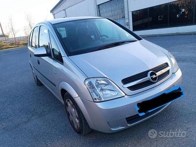 Usata Opel Meriva 2004 Grigio Monovolume