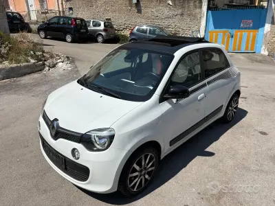 Usata Renault Twingo SE 69 CV (50 kW) 2015 Bianco Utilitaria