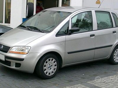 Usata Fiat Idea 2004 Grigio Monovolume