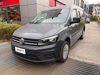 Usata VW Caddy 122 CV (89 kW) 2016 Grigio Monovolume