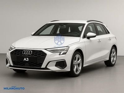 Begagnad Audi A3 Sportback Ambiente 150 HK (110 kW) 2021 Vit Halvkombi