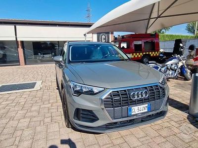 Usata Audi Q3 140 CV (102 kW) 2019 Verde SUV