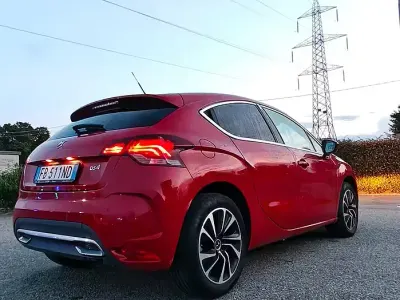 Usata Citroën DS4 114 CV (83 kW) 2015 Rosso Utilitaria