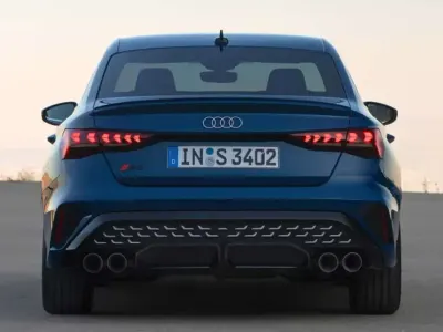 Usata Audi S3 Sport 333 CV (244 kW) 2024 Argento Berlina