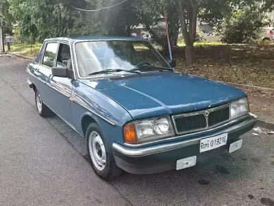 Usata Lancia Beta 100 CV (73 kW) 1985 Bluazzurro Berlina