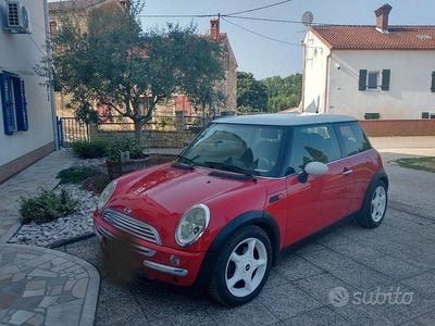 Usata Mini Cooper 116 CV (85 kW) 2002 Utilitaria