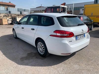 Usata Peugeot 308 SW 100 CV (73 kW) 2016 Bianco Station wagon