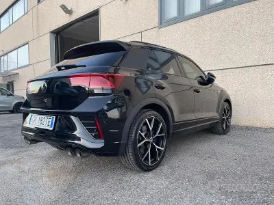Usata VW T-Roc R 300 CV (220 kW) 2022 Nero SUV