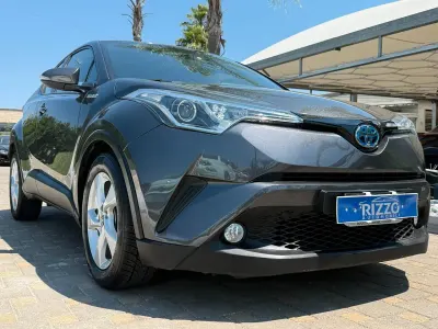 Usata Toyota C-HR 122 CV (89 kW) 2019 Grigio SUV