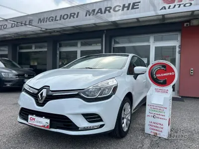 Usata Renault Clio V Business 90 CV (66 kW) 2019 Bianco Berlina
