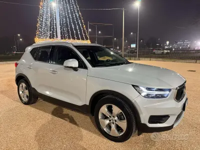 Usata Volvo XC40 R-Design 150 CV (110 kW) 2019 Grigio SUV