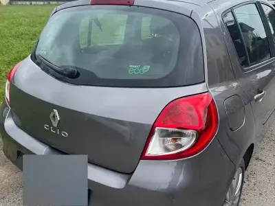 Usata Renault Clio III 75 CV (55 kW) 2012 Berlina