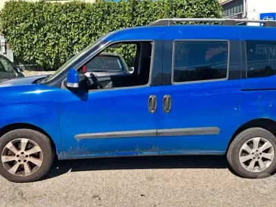 Käytetty Fiat Doblò Pop 120 HP (88 kW) 2015 Sininen Tila-auto