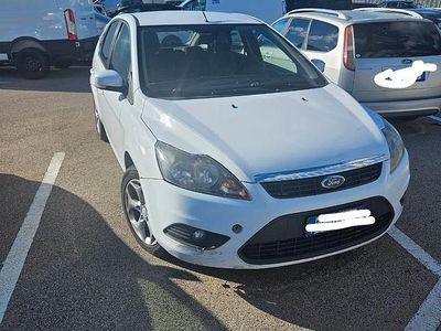 Usata Ford Focus 110 CV (80 kW) 2011 Bianco Berlina