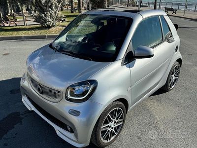 Usata Smart ForTwo Cabrio Brabus 109 CV (80 kW) 2018 Grigio Cabrio