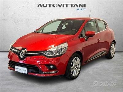 Second-hand Renault Clio IV Zen 90 CP (66 kW) 2018 Roșu