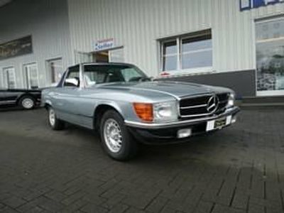 Usata Mercedes SL380 158 CV (116 kW) 1983 Blu Cabrio
