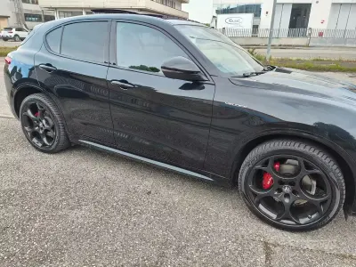 Usata Alfa Romeo Stelvio Veloce 280 CV (205 kW) 2022 Nero SUV