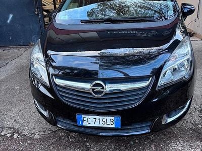 Usata Opel Meriva Cosmo 100 CV (73 kW) 2016 Nero Monovolume