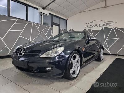 Usata Mercedes SLK350 AMG 272 CV (200 kW) 2004 Nero Cabrio