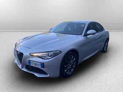 Usata Alfa Romeo Giulia Super 160 CV (117 kW) 2020 Grigio chiaro Berlina