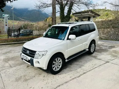 Usata Mitsubishi Pajero Instyle 199 CV (146 kW) 2010 Bianco SUV