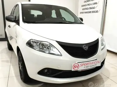 Usata Lancia Ypsilon 69 CV (50 kW) 2017 Bianco Utilitaria