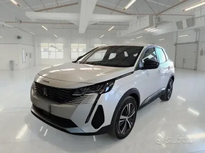 Usata Peugeot 3008 Allure 131 CV (96 kW) 2021 Blu SUV
