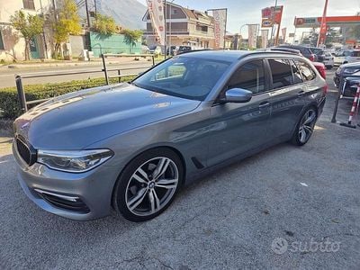 Usata BMW 520 Sport Line 190 CV (139 kW) 2018 Grigio Station wagon