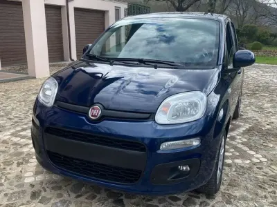 Usata Fiat Panda Lounge 69 CV (50 kW) 2020 Blu/azzurro Utilitaria