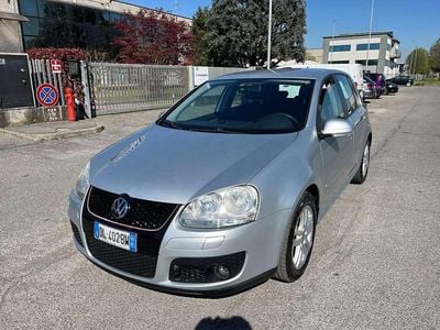 Usata VW Golf VI Comfortline 102 CV (75 kW) 2008 Argento Utilitaria