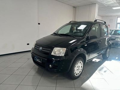 Usata Fiat Panda 4x4 Climbing 60 CV (44 kW) 2007 Nero Utilitaria