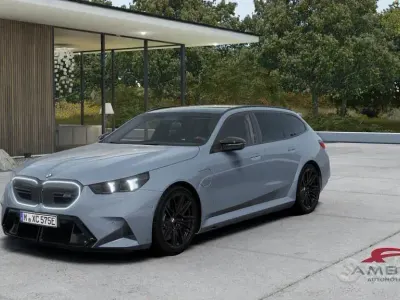 Ny BMW M5 Comfort Edition 727 HK (534 kW) 2026 Grå Kombi