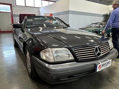 Begagnad Mercedes SL300 245 HK (180 kW) 1989 Grå Cab