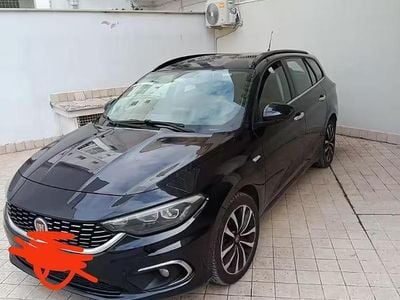 Usata Fiat Tipo Lounge 120 CV (88 kW) 2017 Nero Station wagon