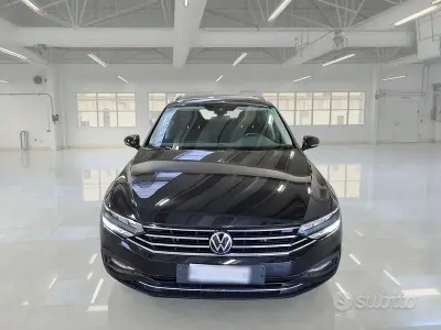 Usata VW Passat 149 CV (109 kW) 2022 Nero Station wagon