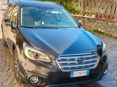 Usata Subaru Outback 150 CV (110 kW) 2017 Grigio SUV