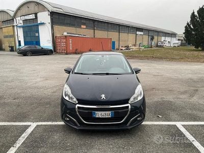Usata Peugeot 208 Active 82 CV (60 kW) 2017 Grigio Utilitaria