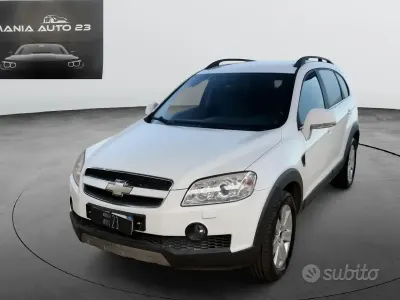 Usata Chevrolet Captiva LS 150 CV (110 kW) 2009 Bianco SUV