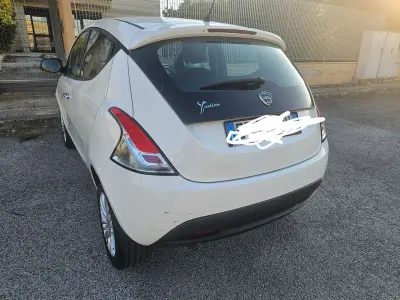 Usata Lancia Ypsilon