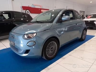 Second-hand Fiat 500e Icon 86 kW (118 CP) 2021 Albastru Berlinǎ