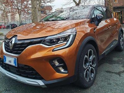 Usata Renault Captur Intens 94 CV (69 kW) 2021 Arancione SUV