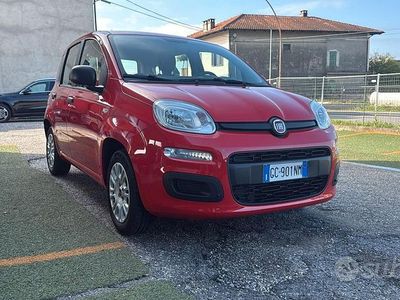 Usata Fiat Panda Easy 69 CV (50 kW) 2020 Rosso Berlina