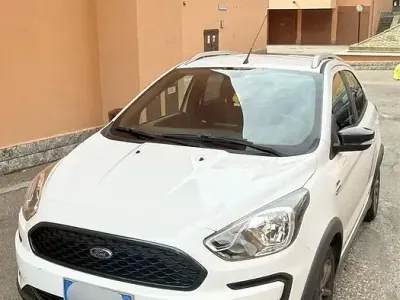 Usata Ford Ka Plus Active 86 CV (63 kW) 2019 Bianco Utilitaria