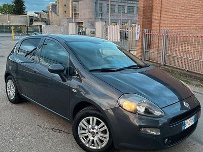 Usata Fiat Punto Lounge 75 CV (55 kW) 2014 Grigio Utilitaria