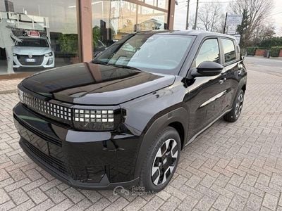 Nouvelle Fiat Grande Panda 110 ch (80 kW) 2026 Noir Citadine